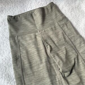 NWOT American Eagle gray heather everything pocket legging high waisted small